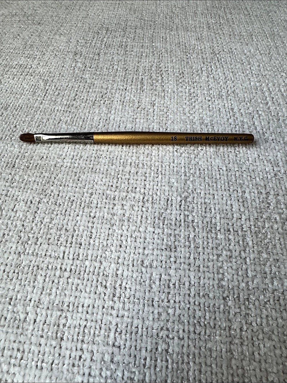 Trish McEvoy Brush 18 Makeup Brush in Brown & Gold